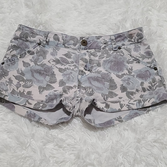 Miss Selfridge | floral short | Sz 10